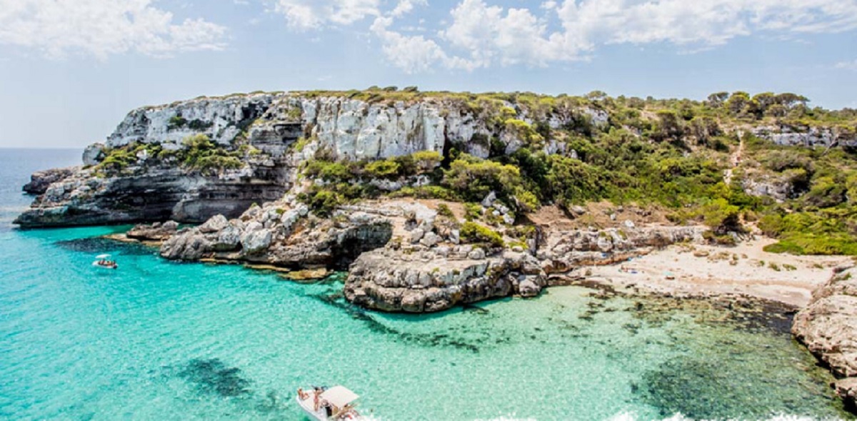 top 10 mejores playas de mallorca imprescindibles si vas a visitar la isla este verano