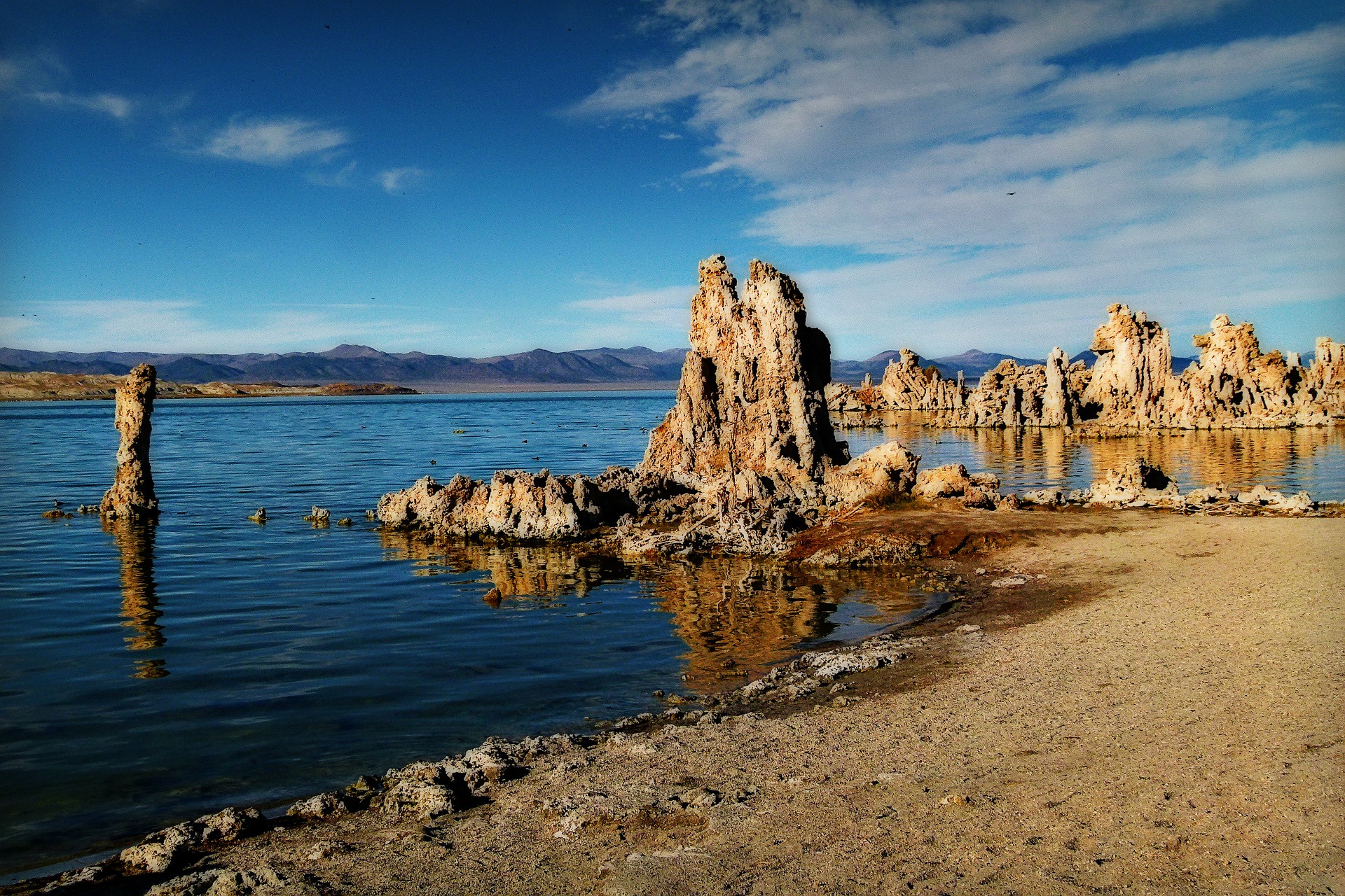 mono lake 65562 1920