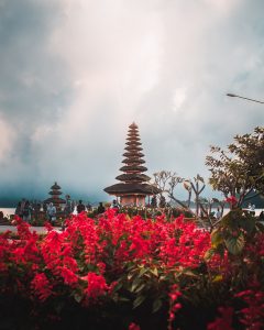 pura ulun danu beratan 240x300