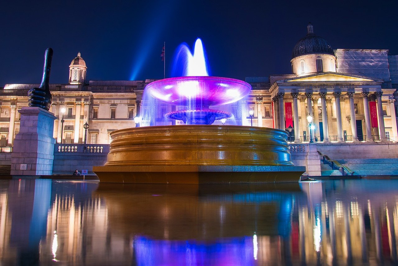 trafalgar square