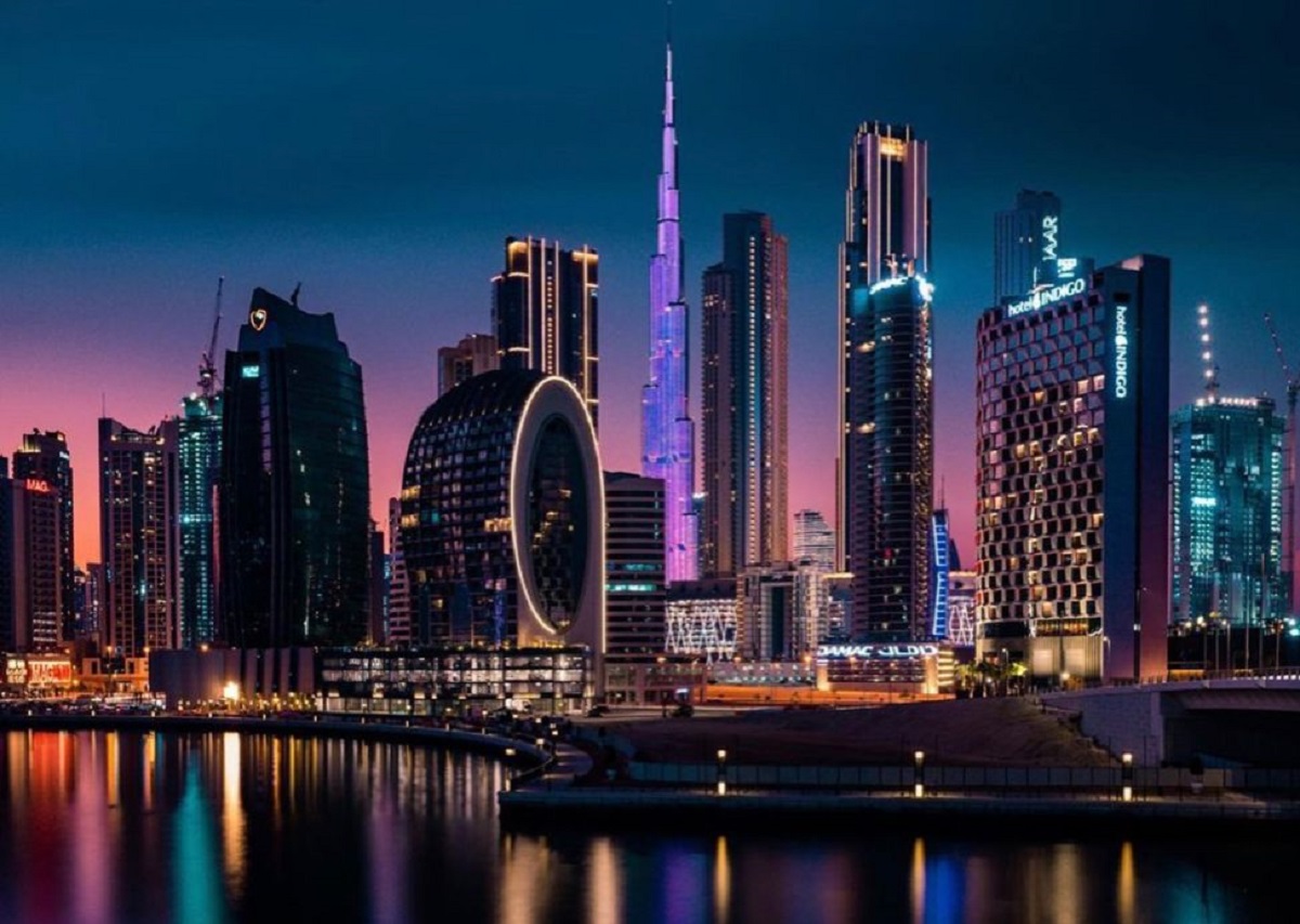 Dubai tendrá un épico hotel flotante para 2023 con un helipuerto y villas flotantes