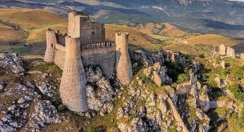 Castillo de Rocca Calascio: historia, curiosidades y info sobre cómo visitarlo