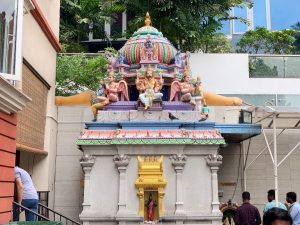 singapore tempio 1200x900 1 300x225