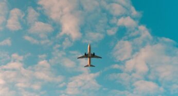 Cómo reservar un viaje en avión de última hora